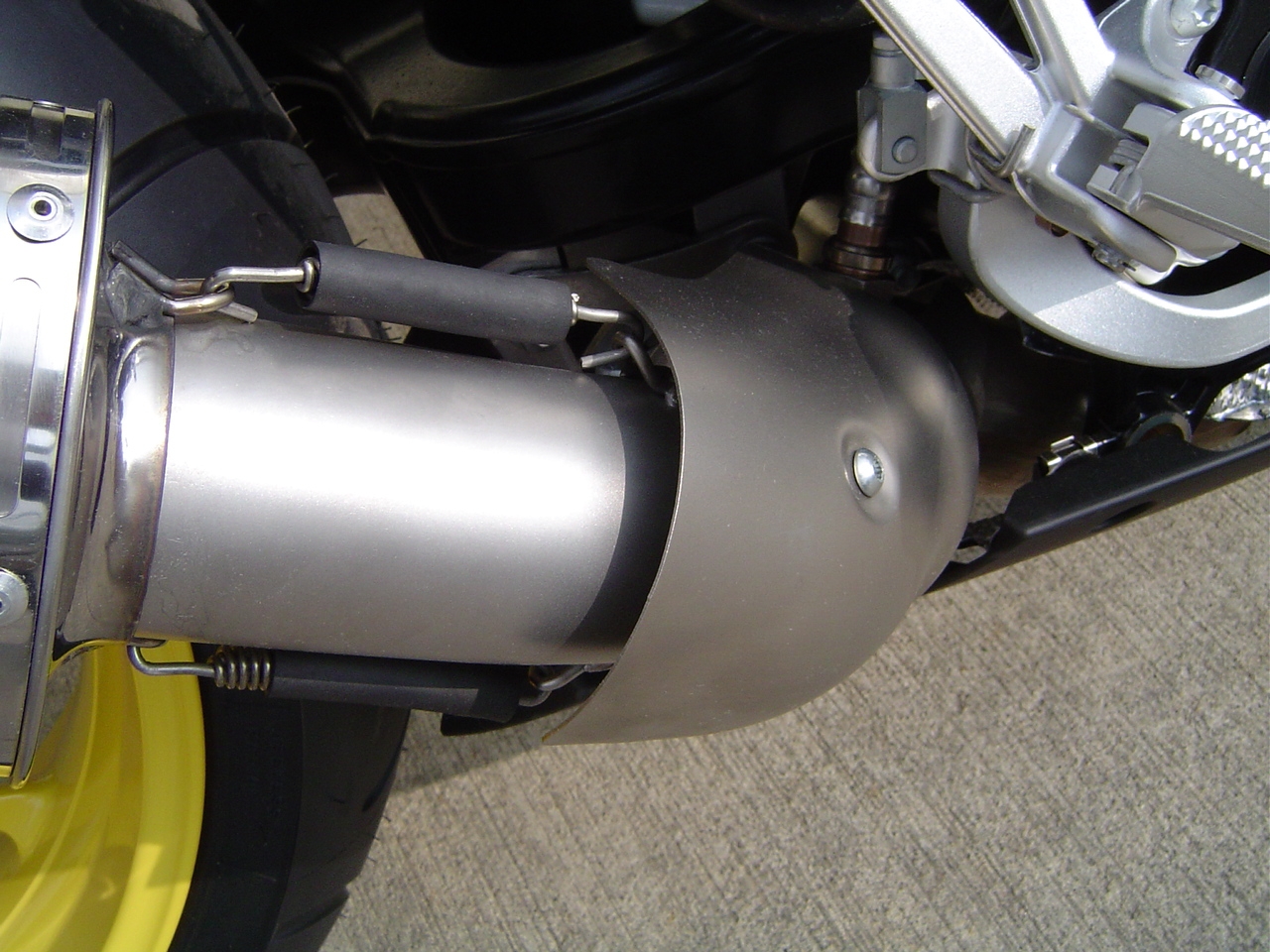 GPR exhaust compatible with  Bmw K 1300 Gt 2009-2011, Albus Ceramic, Homologated legal slip-on exhaust including removable db killer and link pipe 