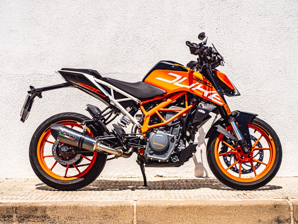 GPR exhaust compatible with  Ktm Duke 250 2017-2020, GP Evo4 Poppy, Homologated legal slip-on exhaust including removable db killer and link pipe 