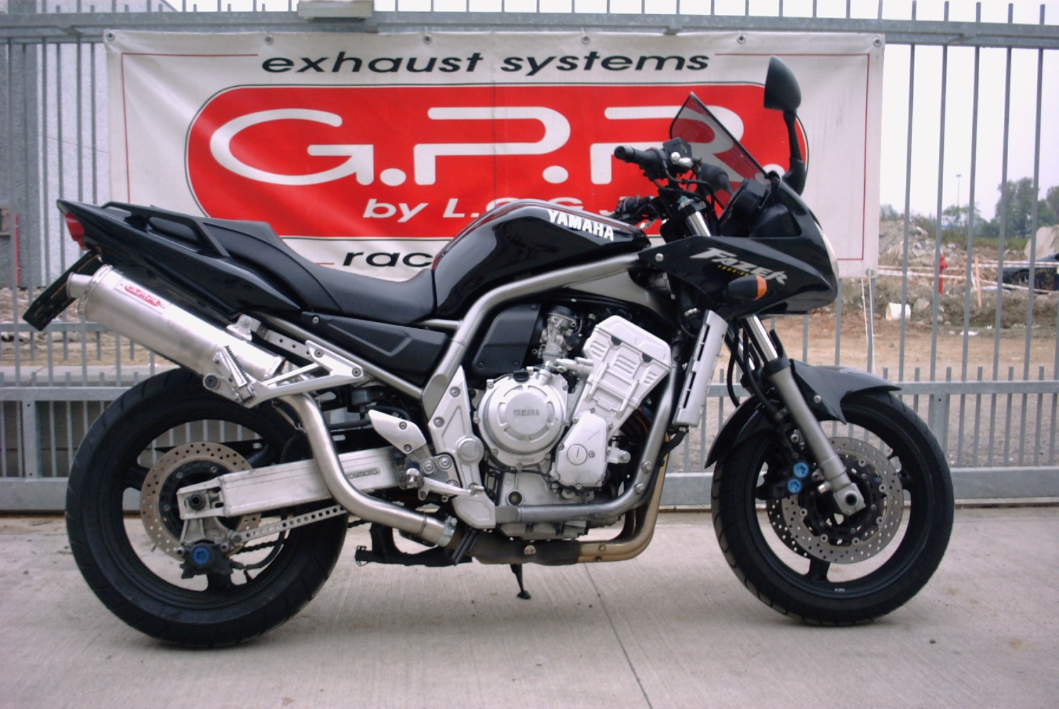 GPR exhaust compatible with  Yamaha Fzs 1000 Fazer 2001-2005, Trioval, Homologated legal slip-on exhaust including removable db killer and link pipe 