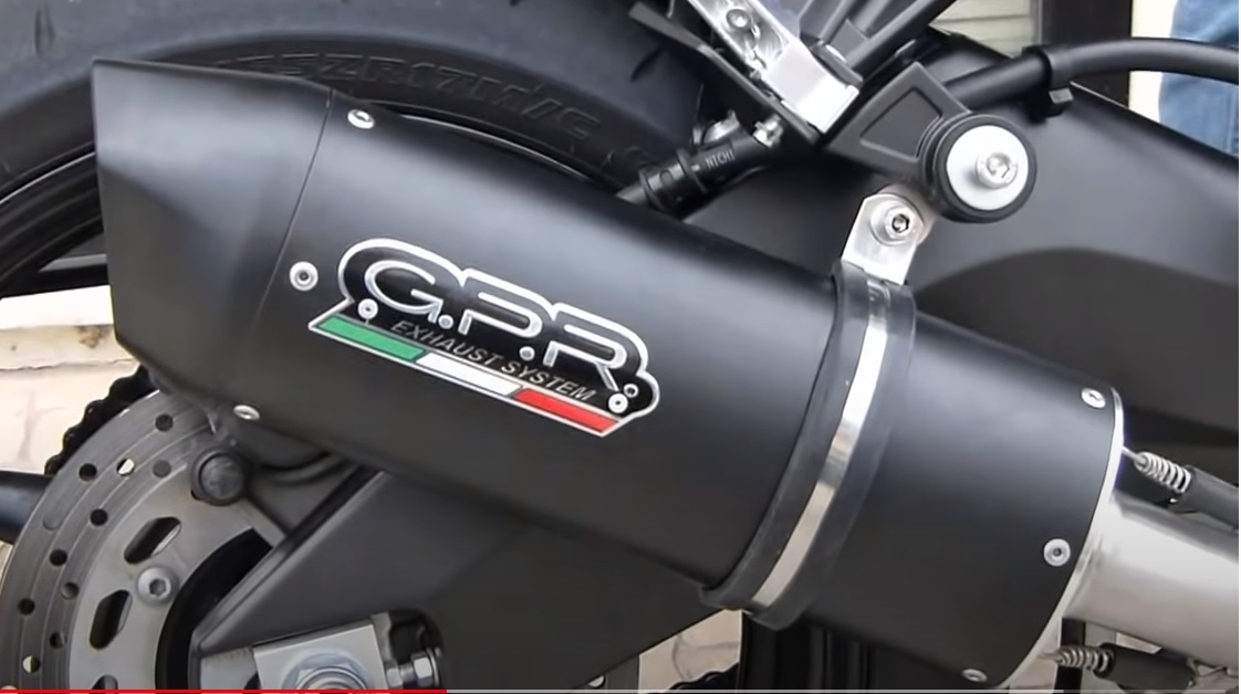 GPR exhaust compatible with  Yamaha Fz 8  2010-2016, Furore Nero, Homologated legal slip-on exhaust including removable db killer and link pipe 