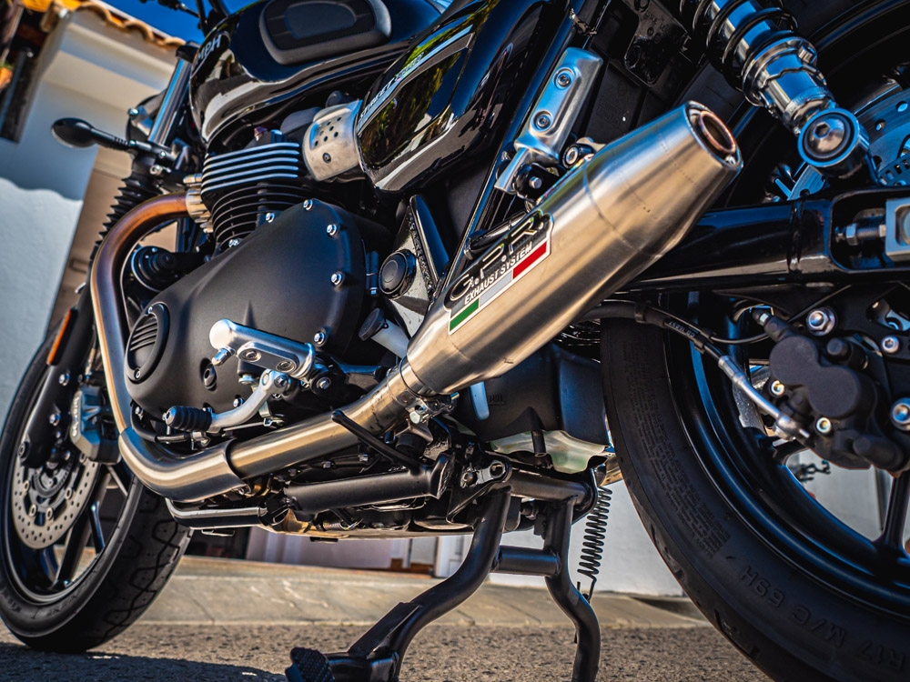 GPR exhaust compatible with  Triumph Street Twin 900 2020-2021, Deeptone Inox, Dual Homologated legal slip-on exhaust including removable db killers and link pipes 